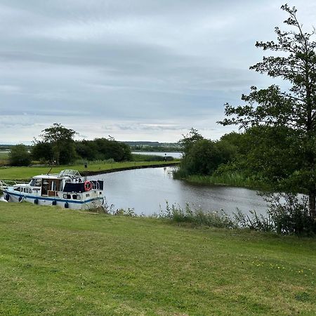 Home Near The River Shannon Rooskey Exterior foto